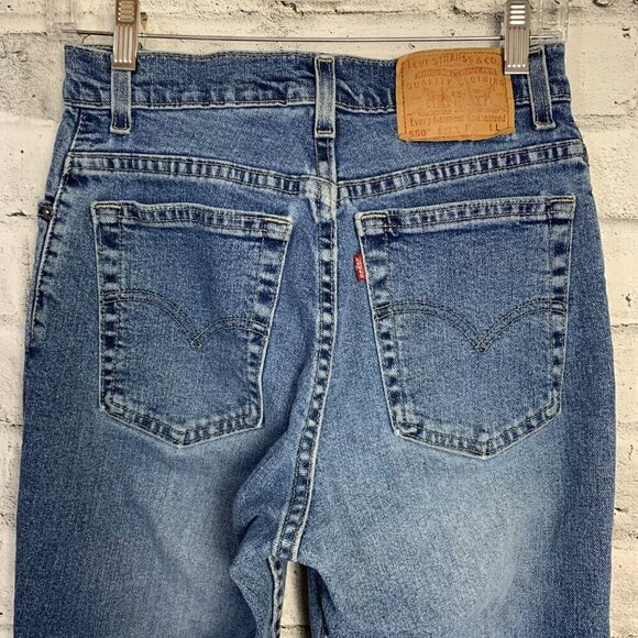 Levi's Vintage 550 Relaxed Fit Tapered Leg High Rise Stretchy Denim Mom Jeans - Picture 5 of 9